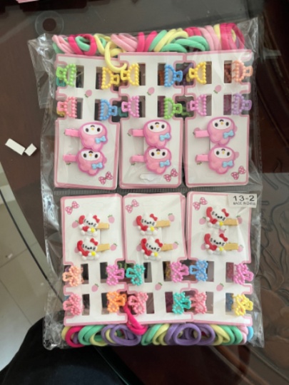 承接各种手工活，丝袜包装饰品黏胶打包