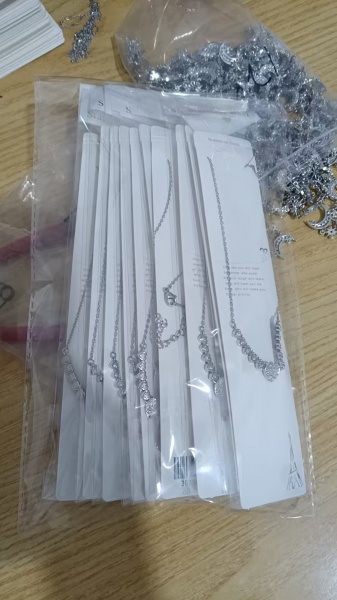 承接各种手工,串珠,挂圈,打包 承接各种手工,串珠,挂圈,打包